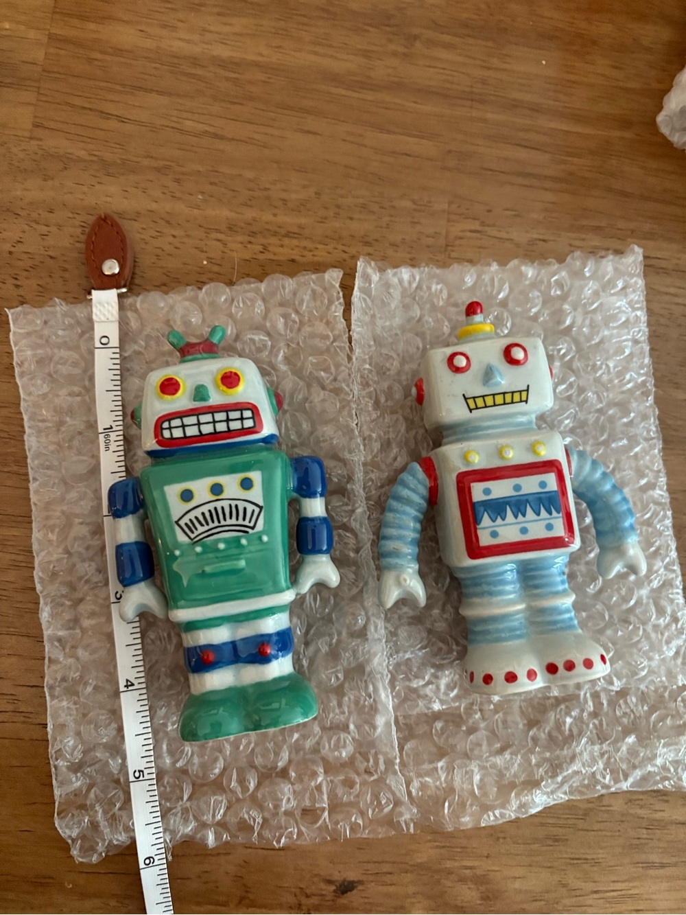 Retro Robot Salt and Pepper Shaker Set